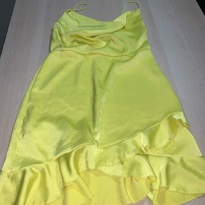 Yellow dress from pretty little thing size 4